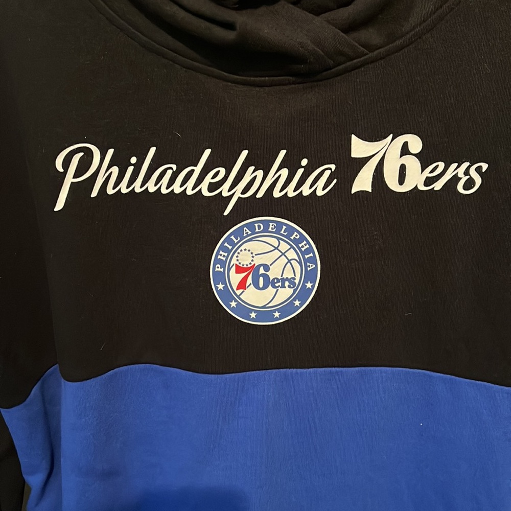 NBA Philadelphia 76ers Mens Hoodie NWT - Picture 2 of 8
